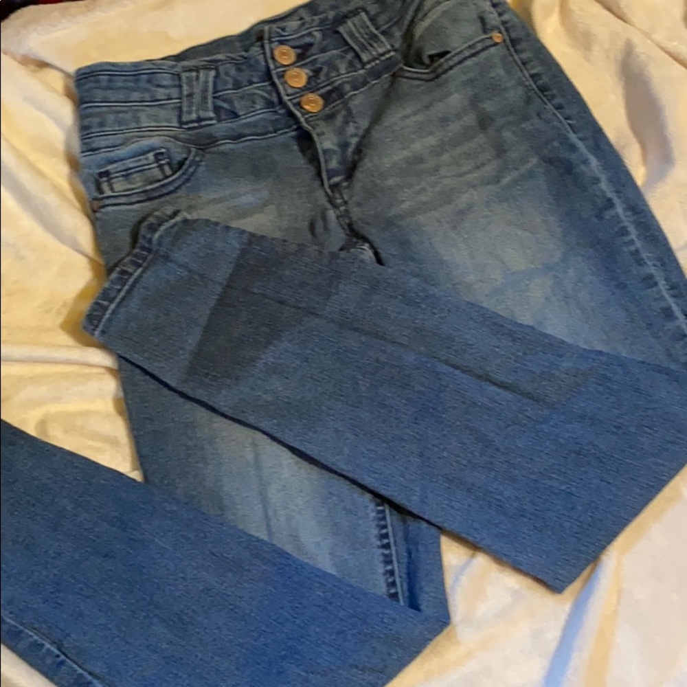 Blue spice medium wash jeans